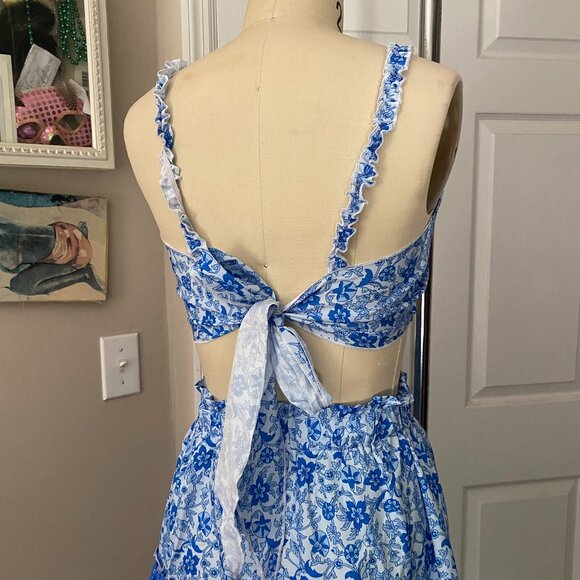 SHEIN Blue White floral crop Tied TANK & Skirt Set Outfit *SMALL* B112 - Picture 6 of 7
